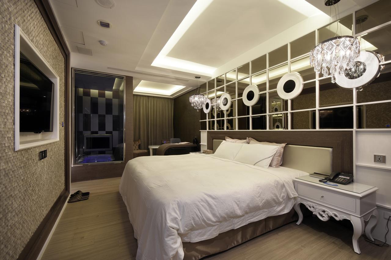 U-Her Hotel Taizhong Zewnętrze zdjęcie