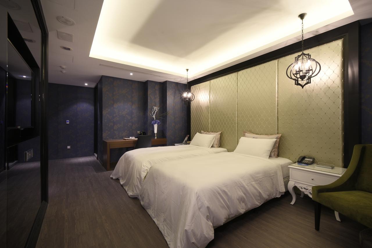 U-Her Hotel Taizhong Zewnętrze zdjęcie